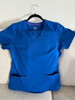 Healing Hands Women's V-Neck Scrub Top in Royal Blue
